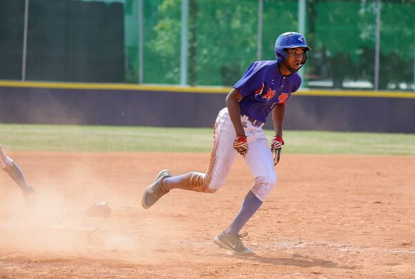 ▲桃園盃／歐子喬關鍵長打帶動得分大局　新明國中A豪取賽會十連霸。（圖／桃園市桃園盃全國四級棒球錦標賽提供，下同）