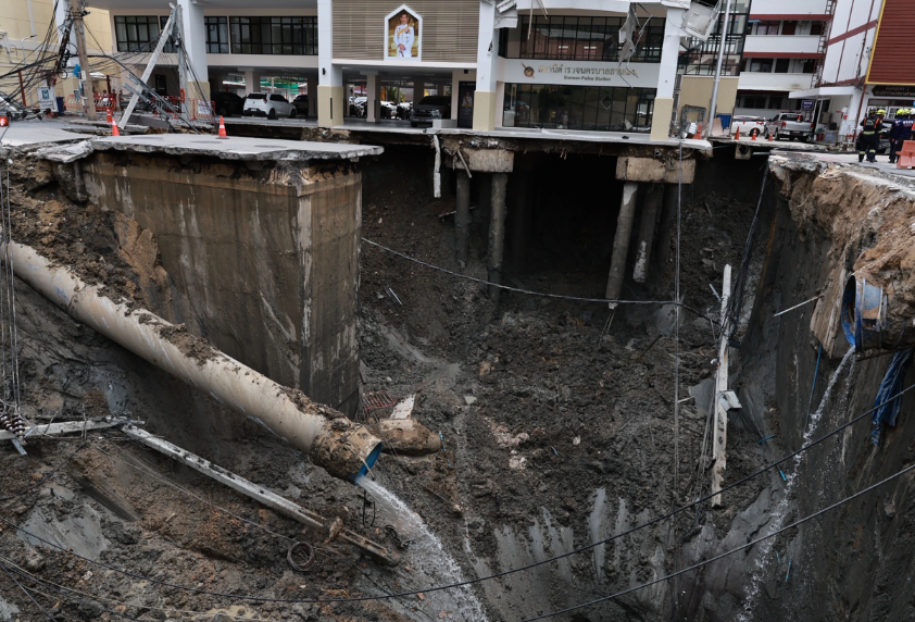 ▲▼曼谷天坑。（圖／翻攝自topnews）