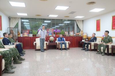 桃園市議會秋節勞軍 感謝國軍守護家園