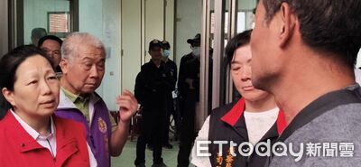 光復佛祖街災民:我牽媽媽手逃命,媽媽把手撥開就往下沉了