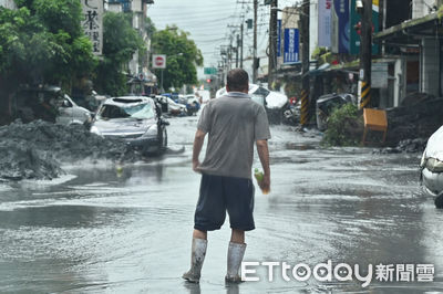 懇請中央政府直接「接管光復災區」