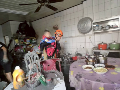 新北再派25人馳援花蓮！　特搜隊泥流中抱3歲童輕語「我們等媽媽」