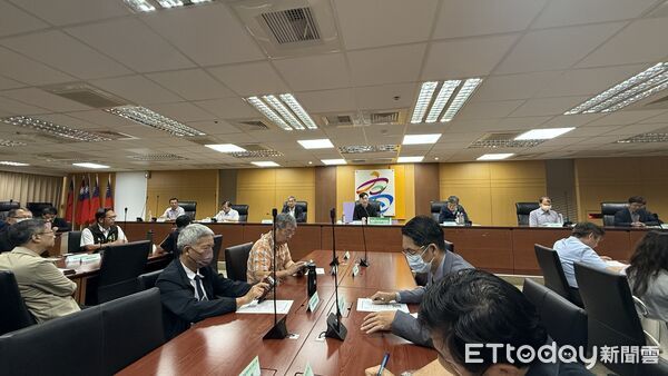 ▲▼   虛坪,停車位          。（圖／記者張雅雲攝）