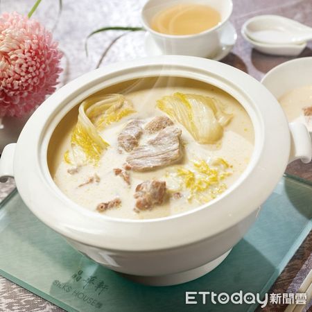 ▲晶華軒「生磨杏汁白肺湯」。（圖／記者晶華提供）