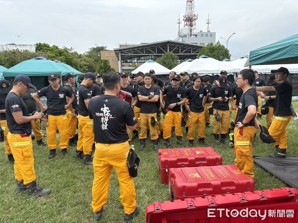 ▲▼與死神搶人！花蓮堰塞湖潰堤釀災，台中國家級特搜隊出發了 。（圖／台中市消防局提供）