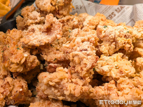 ▲十二廚韓國美食節登場。（圖／記者黃士原攝）