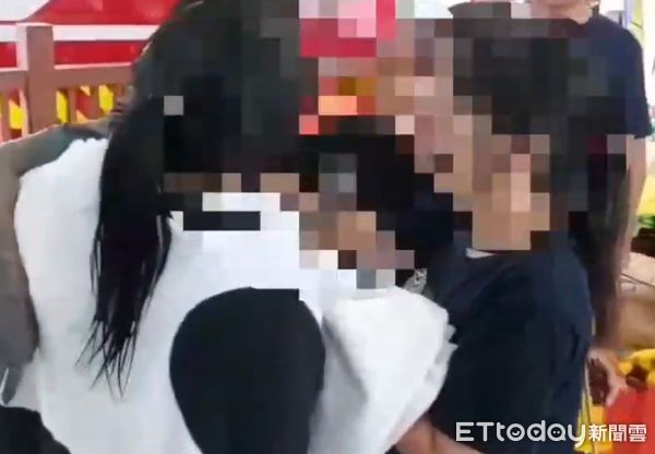 ▲▼花蓮光復6歲女童找到了！身陷泥沙中獲救。（圖／記者陳崑福翻攝）