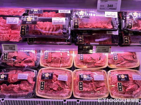 ▲▼Mia c`bon中秋商品，集結水果、蔬菜、肉品、禮盒等。（圖／記者林育綾攝）