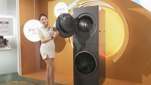 ▲▼松下,Panasonic,秋季產品發表會,愛(Ai)你的美好生活,AI智慧雙控洗烘衣機。（圖／記者姜國輝攝）