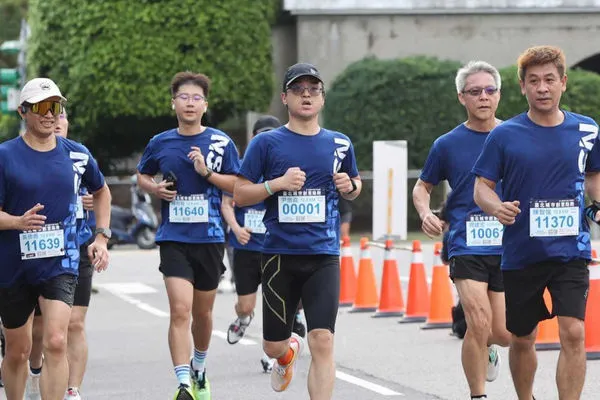 買它省保費2／健檢、洗牙、健走都能抵扣保費　多家壽險公司推優惠