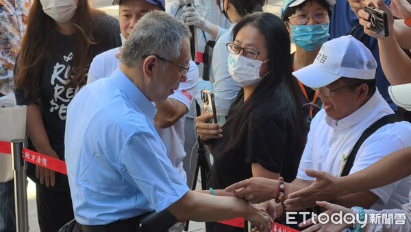 ▲京華城案北院25日上午開庭，柯文哲、應曉薇、沈慶京陸續到庭。（圖／記者黃哲民攝，下同）