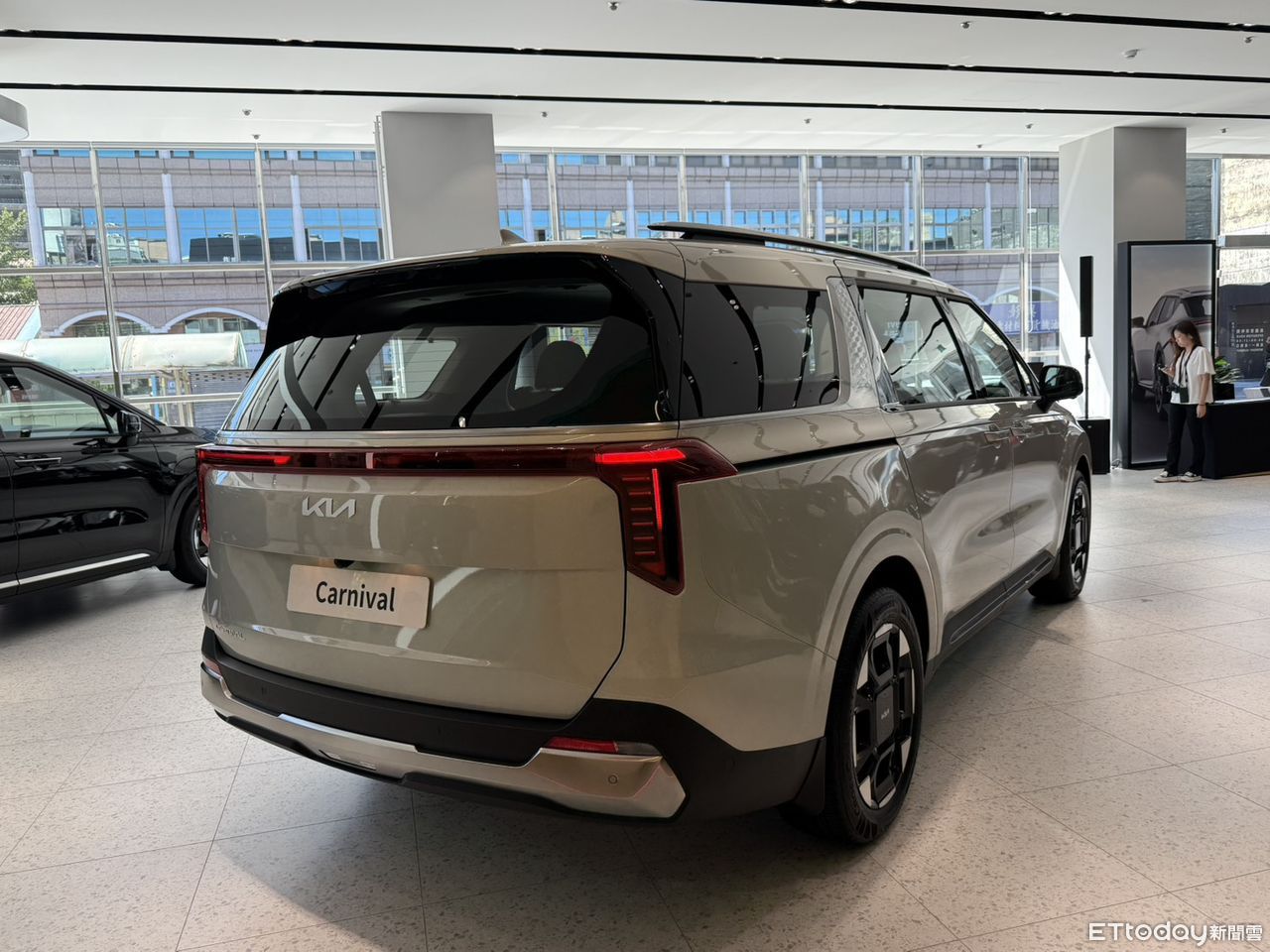 ▲Kia Carnival。圖／記者徐煜展攝）