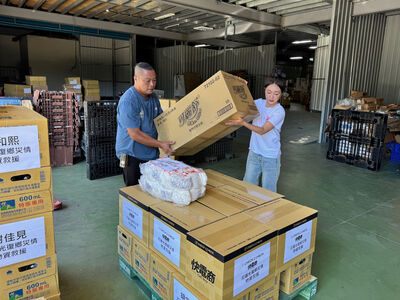 颱風樺加沙重創花蓮　夏和熙發起　超過30位藝人捐贈物資直抵災區