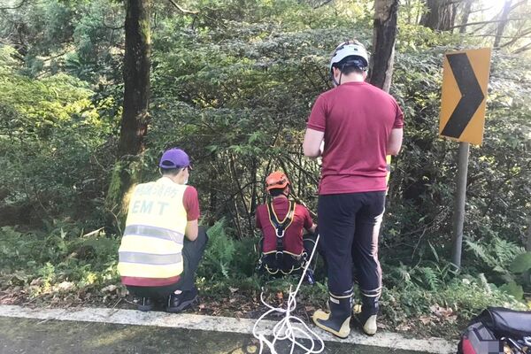 ▲大溪警消在案發現場蒐證。（資料照／大溪警方提供）