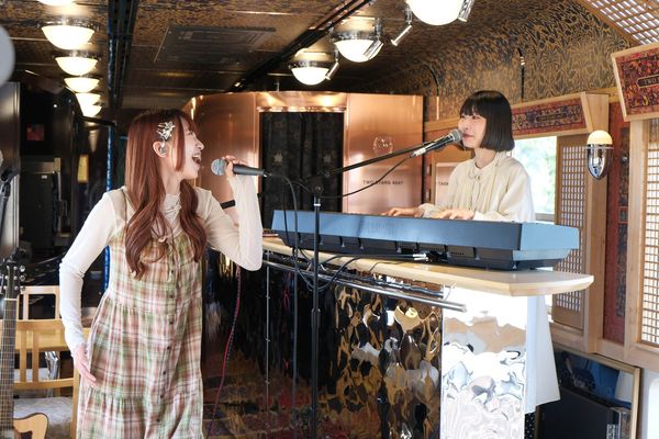 ▲碧海、(左起)、YABE與列車長。（圖／麥卡貝網路電視 x公視+）