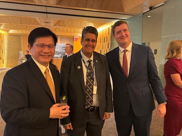 ▲▼在第80屆聯合國大會期間，帛琉總統惠恕仁（Surangel S. Whipps Jr.）於紐約會晤我國外交部林佳龍部長及駐美代表俞大㵢（Alexander Tah-ray Yui）。（圖／翻攝自Facebook／Office of the President, Republic of Palau）