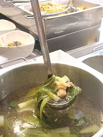 ▲▼Lechon Deli餐館。（圖／部落客民宿女王芽月授權提供）