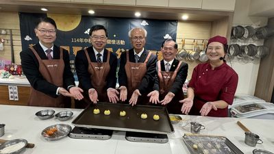 中秋傳愛!更生人製作蛋黃酥 與清寒孤老分享幸福