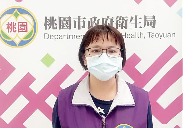 ▲桃園市衛生局衛生局疾病管制科科長關百娟提醒民眾，如發現有疑似症狀務必及早就醫。（圖／桃市衛生局提供）
