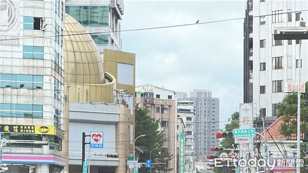 ▲▼ 大地球廣場,漢神            。（圖／記者陳筱惠攝）