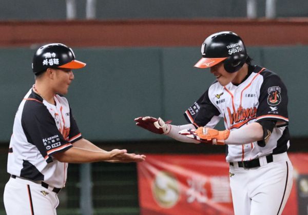 ▲▼ 許哲晏            。（圖／統一獅）