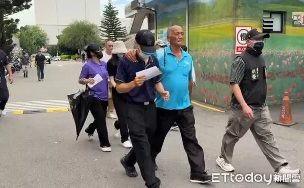▲▼台中拘禁案,爸爸。（圖／記者許權毅攝）