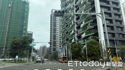 美術館對決美術館　預售均價雙站5字頭