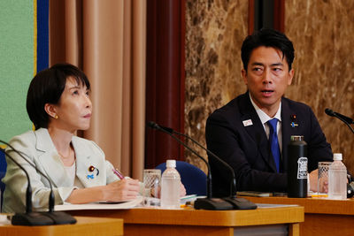 5%拉鋸！自民黨總裁大選「2強對決」　她支持率34.4%呼聲最高