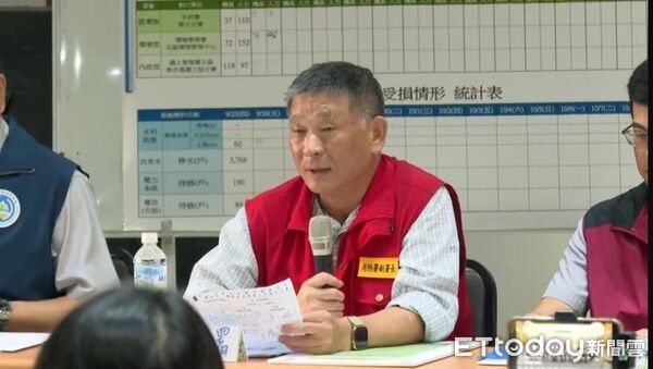 ▲消防署副署長簡萬瑤說明死傷人數。（圖／ETtoday攝影中心翻攝）