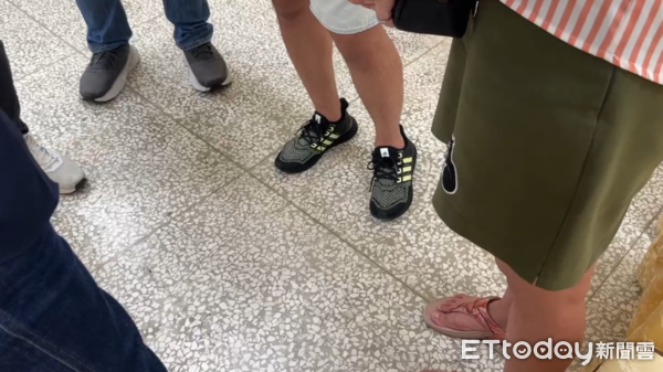 ▲▼            台中41歲男子在KTV前被看不順眼的23歲男子槍殺，家屬悲痛不已。（圖／民眾提供，下同）