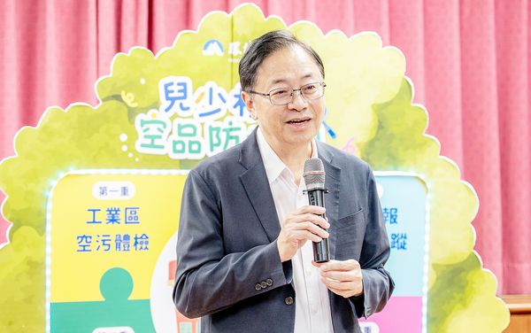 ▲桃園市長張善政今天上午出席在啟英高中舉辦的「兒少校園空品防護網」記者會上致詞。（圖／市府新聞處提供）