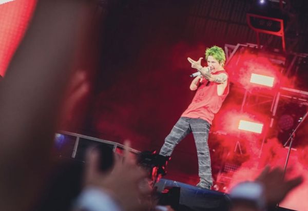 ▲▼日團首攻臺北大巨蛋！ONE OK ROCK宣布4月開唱　樂迷嗨炸：錢準備好了 。（圖／翻攝自ONE OK ROCK官方IG）
