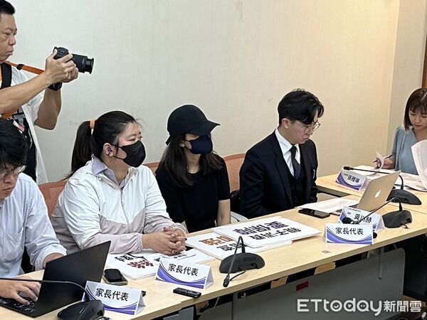 ▲▼「親子樂園變家長惡夢」貝兒絲樂園消費爭議記者會。（圖／記者杜冠霖攝）