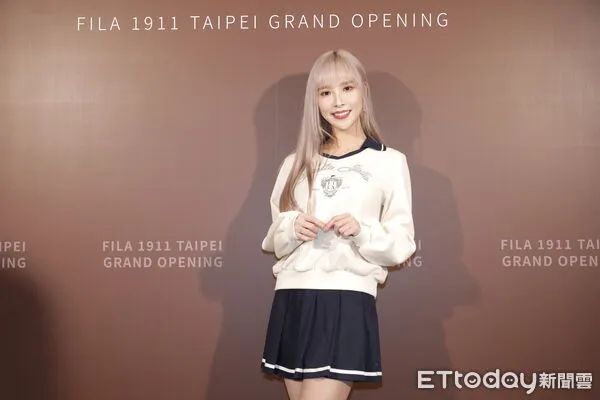 ▲▼運動品牌FILA 1911 Taipei時尚概念店開幕，樂天「最仙團長」Rina謝艾娜、中華職棒台鋼雄鷹MC沐妍、KOL Anita、Peggy出席開幕剪綵儀式。（圖／記者湯興漢攝）