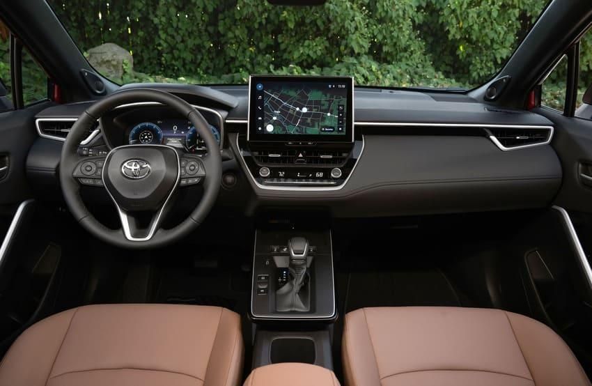 ▲北美推出小改款新Corolla Cross，不只有雙動力、還有雙外觀。（圖／翻攝自TOYOTA）