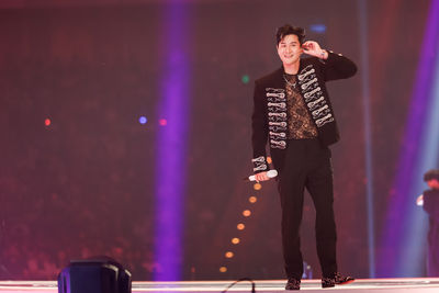 直擊/周興哲出事了!爆出道11年來首次意外 演出中斷8分鐘急道歉