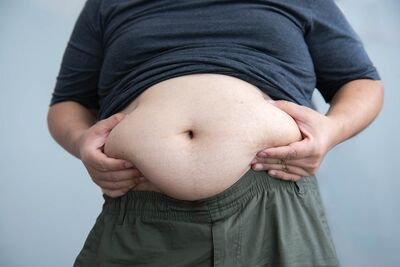 有啤酒肚注意！醫點名「4大荷爾蒙警訊」 　愈累愈胖要小心