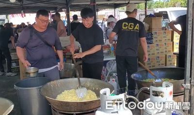 「花蓮義煮團」中午狂煮4000便當!24H提供熱食 捐食材電話湧入