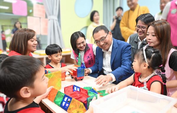 ▲桃子腳國中小3期校舍啟用。（圖／新北市新聞局提供）