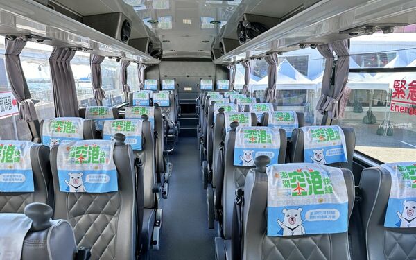 ▲▼澎湖一日旅遊，交通攻略，持澎湖空港快線一日券，市區內不限次數搭到飽只要100元！（圖／部落客Mika提供）