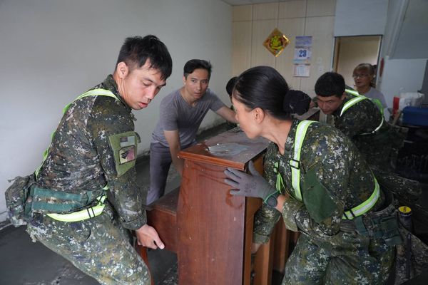 ▲▼國軍整隊投入救災工作。（圖／國防部提供）