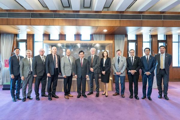 ▲▼林佳龍會晤加拿大國安事務訪問團。（圖／翻攝林佳龍臉書）