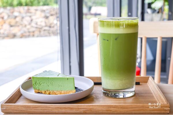 ▲▼礁溪咖啡館「Herbelle Tea湖畔茶屋」，宜蘭坐擁龍潭湖景的景觀咖啡廳。（圖／部落客陳小可提供）