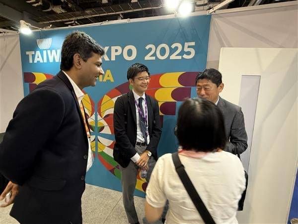 ▲日本商社會後與參加業者現場交流熱絡。（圖／貿協提供）