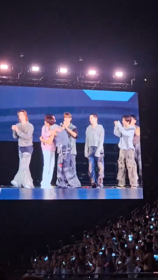 ▲▼SEVENTEEN演唱會首邀嘉賓「香港國際大咖」登場台下驚呆。（圖／翻攝自微博）