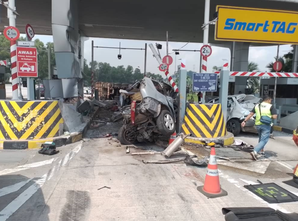 ▲媽媽只來得及抱一子！1歲童拋飛車外慘死。（圖／翻攝自中國報）