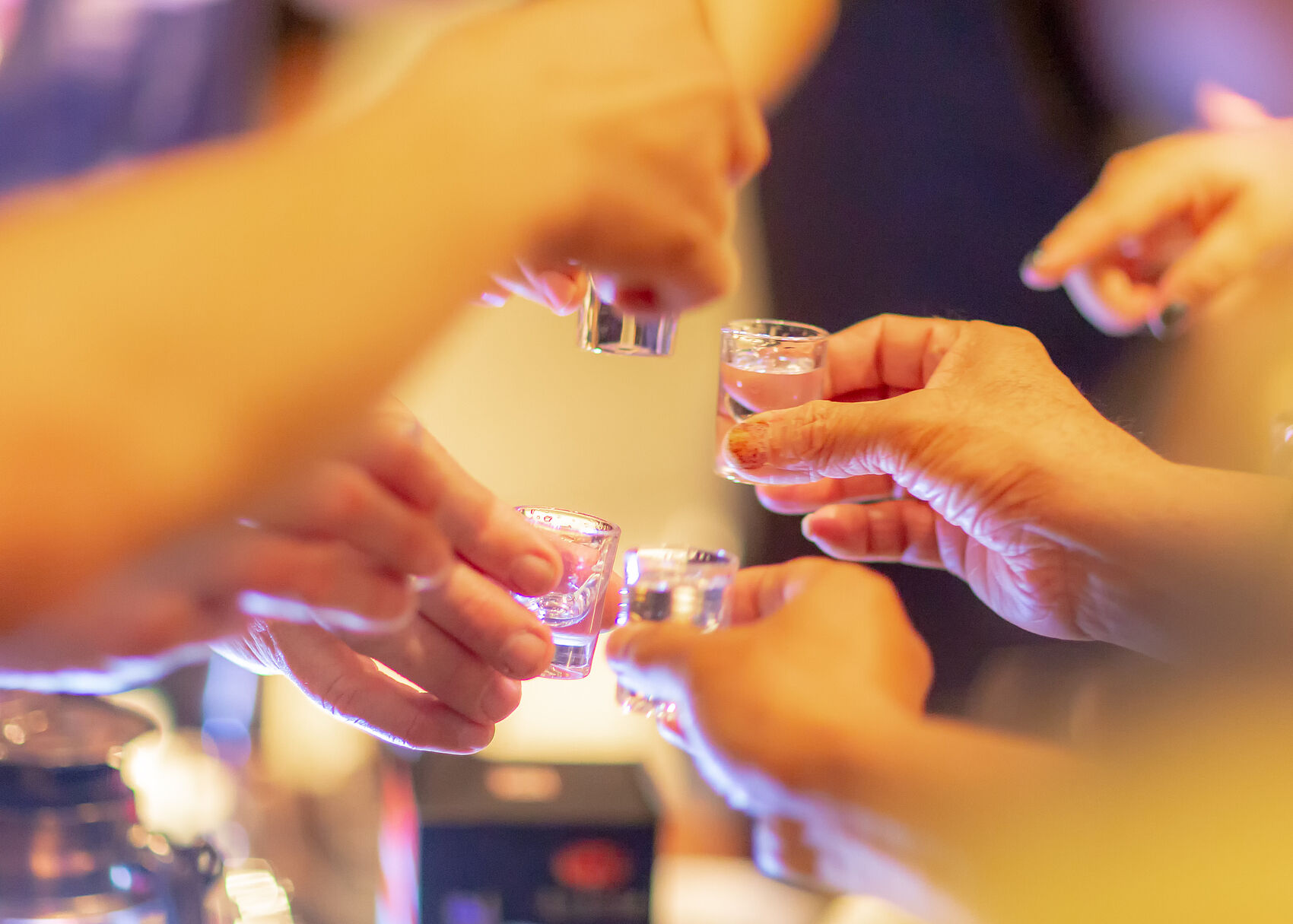 ▲▼喝酒。（圖／VCG）