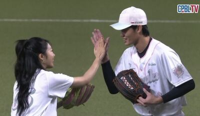 王博玄圓夢與鄭恩地擊掌　回休息室揪紀慶然「聞香」被拒絕