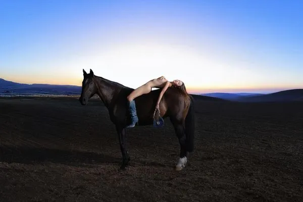 ▲▼薔薔。（圖／翻攝自Facebook／林嘉凌薔薔Maze）