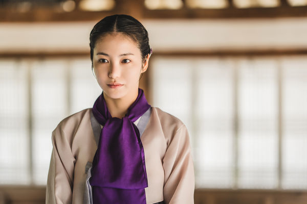 ▲▼這是路雲？《濁流之爭》顛覆男神形象　底層青年攜手商團千金辛叡恩逆襲。（圖／Disney+提供）